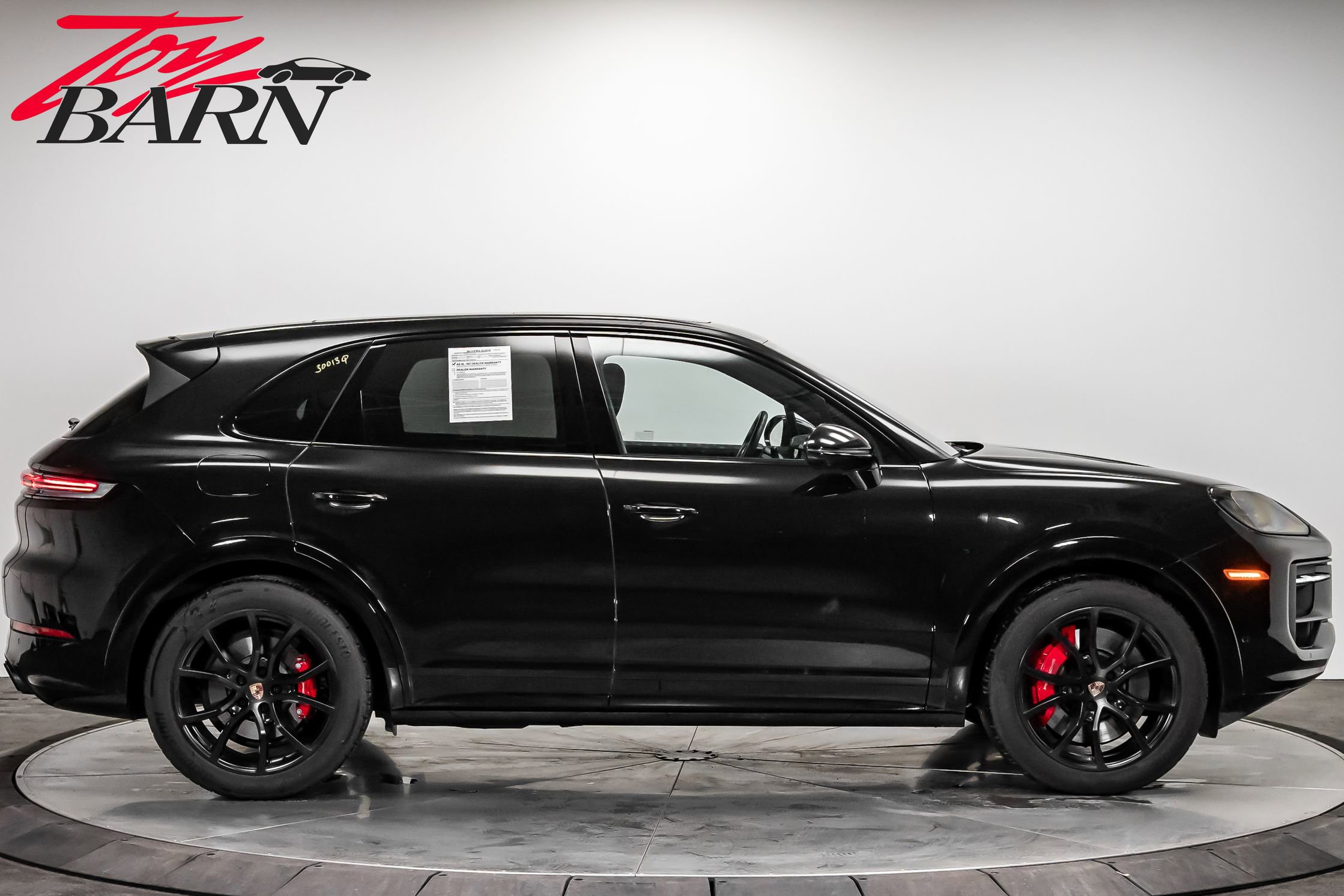 Used 2025 Porsche Cayenne GTS image 6