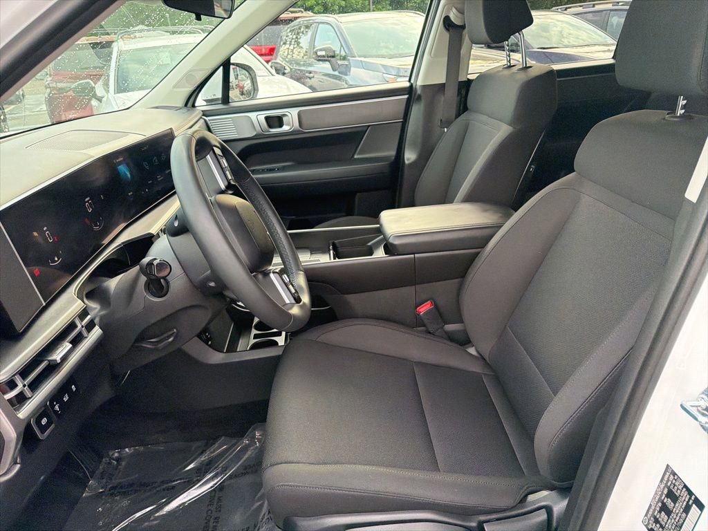 Used 2026 Hyundai Santa Fe SE AWD/4WD image 16
