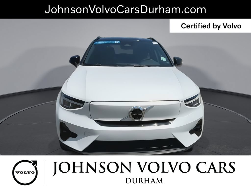 Certified 2023 Volvo XC40 Recharge Plus AWD/4WD image 3