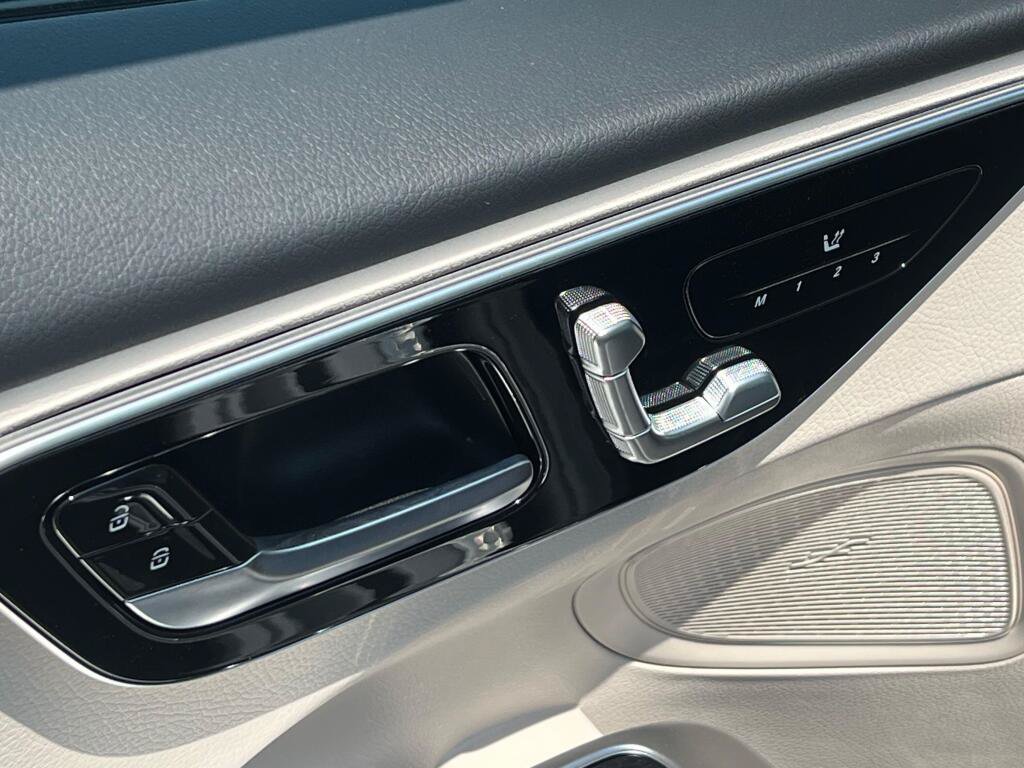 New 2026 Mercedes-Benz C 300 4MATIC Sedan image 34