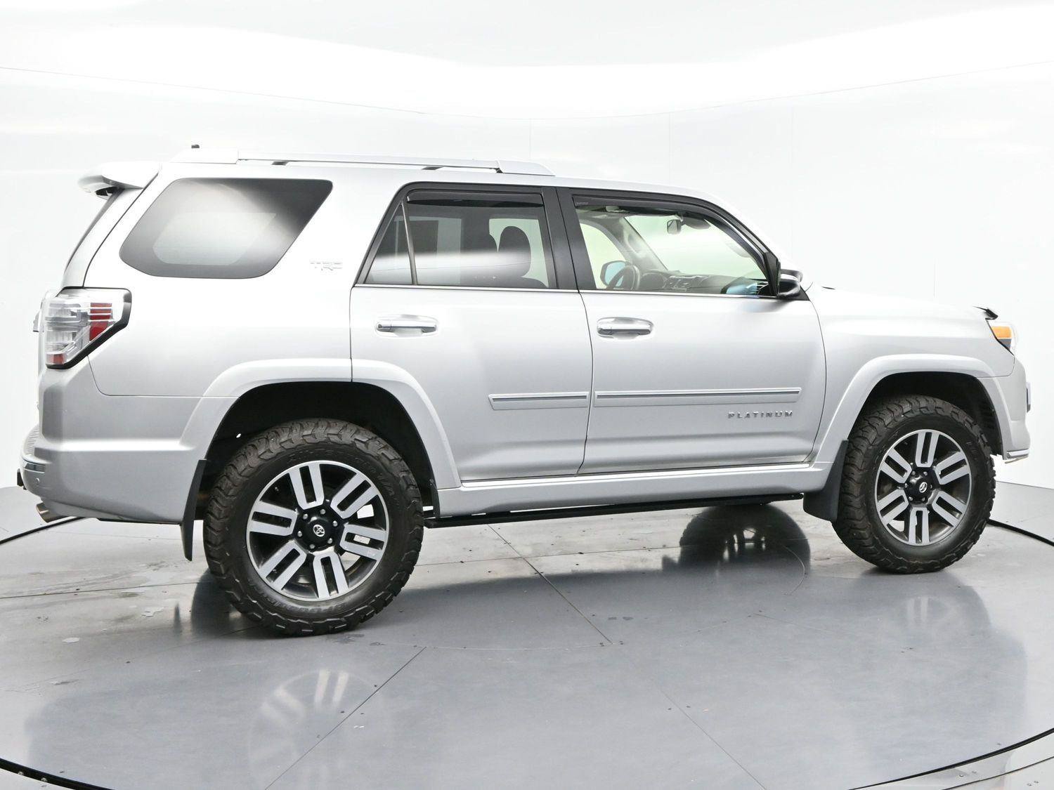 Used 2021 Toyota 4Runner Limited AWD/4WD image 8
