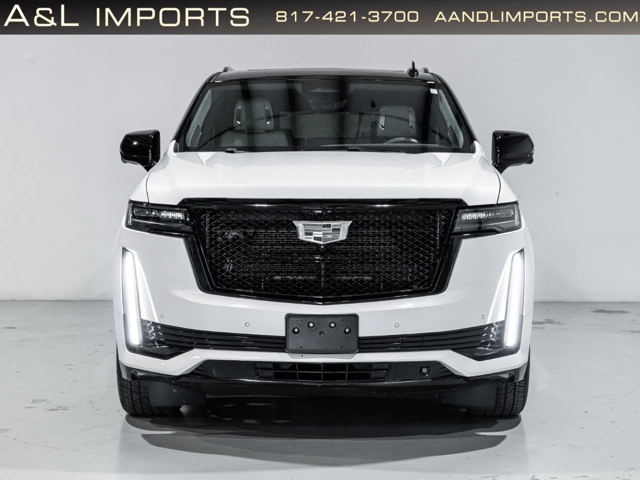 Used 2024 Cadillac Escalade Sport Platinum w/ LPO, ONYX Package AWD/4WD image 11