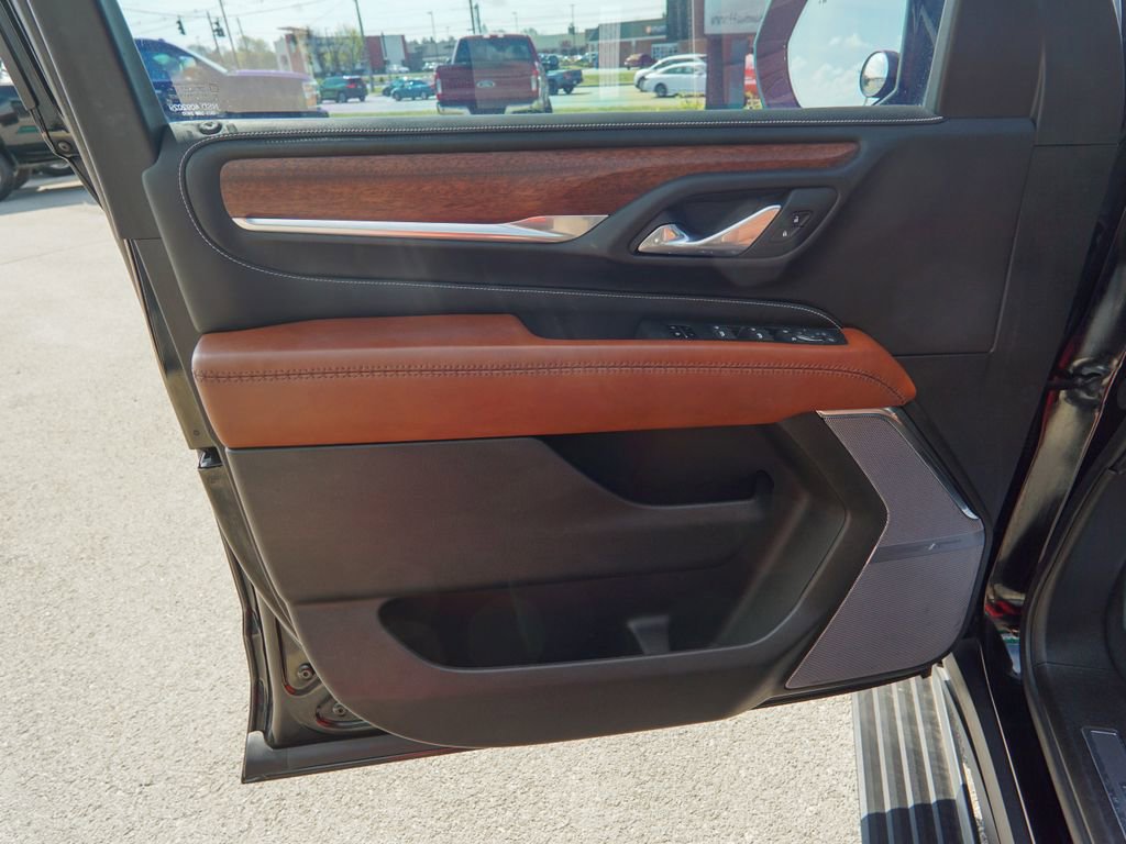 Used 2023 GMC Yukon XL Denali Ultimate image 20