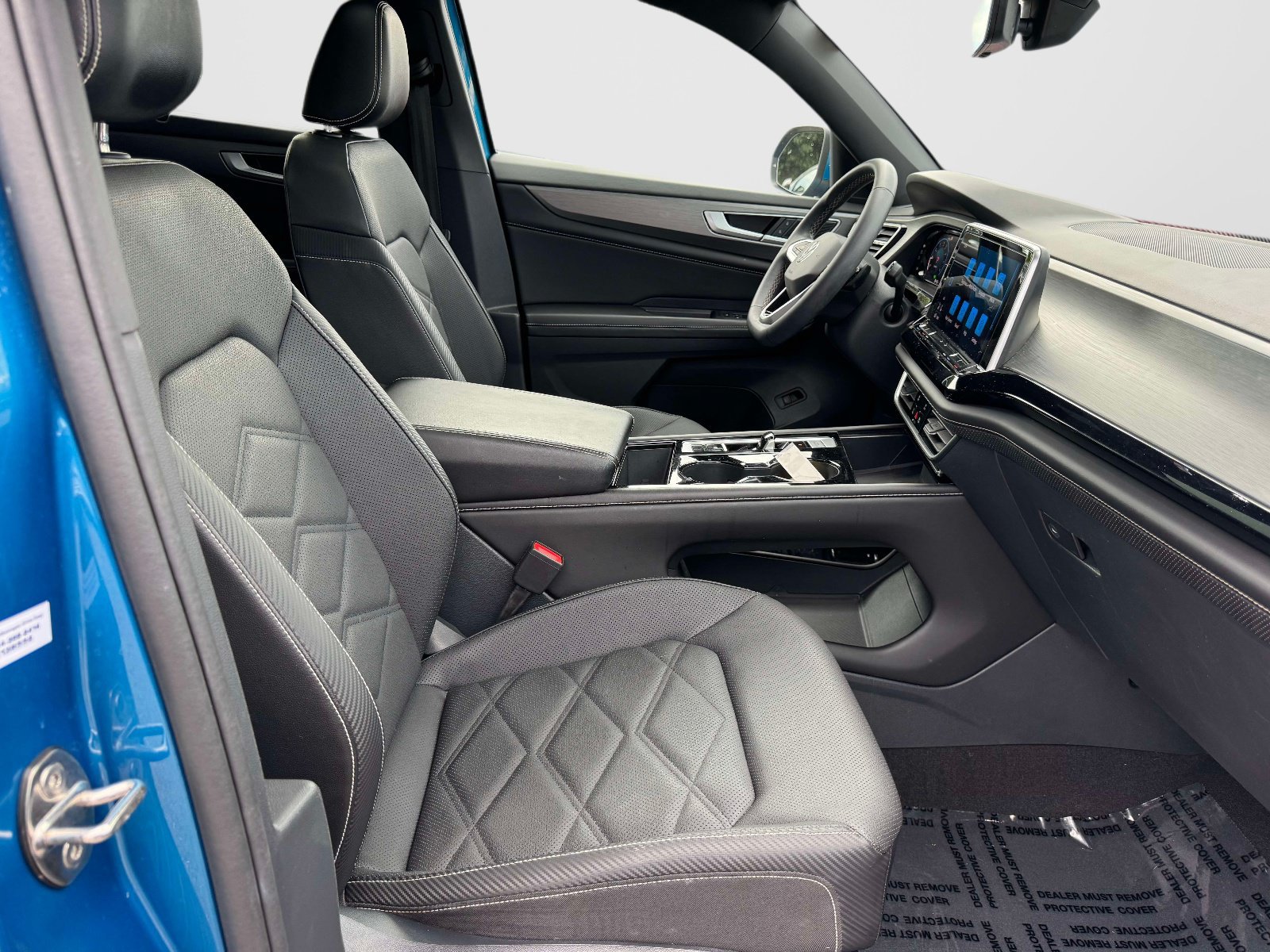 Certified 2024 Volkswagen Atlas Cross Sport SE w/ Panoramic Sunroof Package AWD/4WD image 9