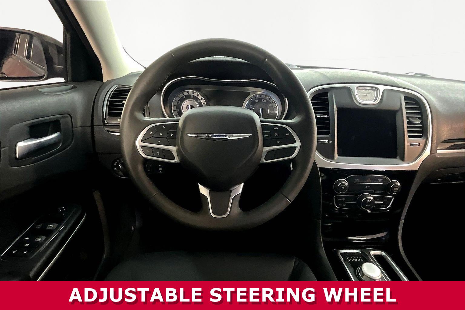 Used 2023 Chrysler 300 Touring w/ Sport Appearance Package image 8