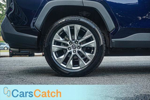 Used 2020 Toyota RAV4 XLE Premium AWD/4WD image 16