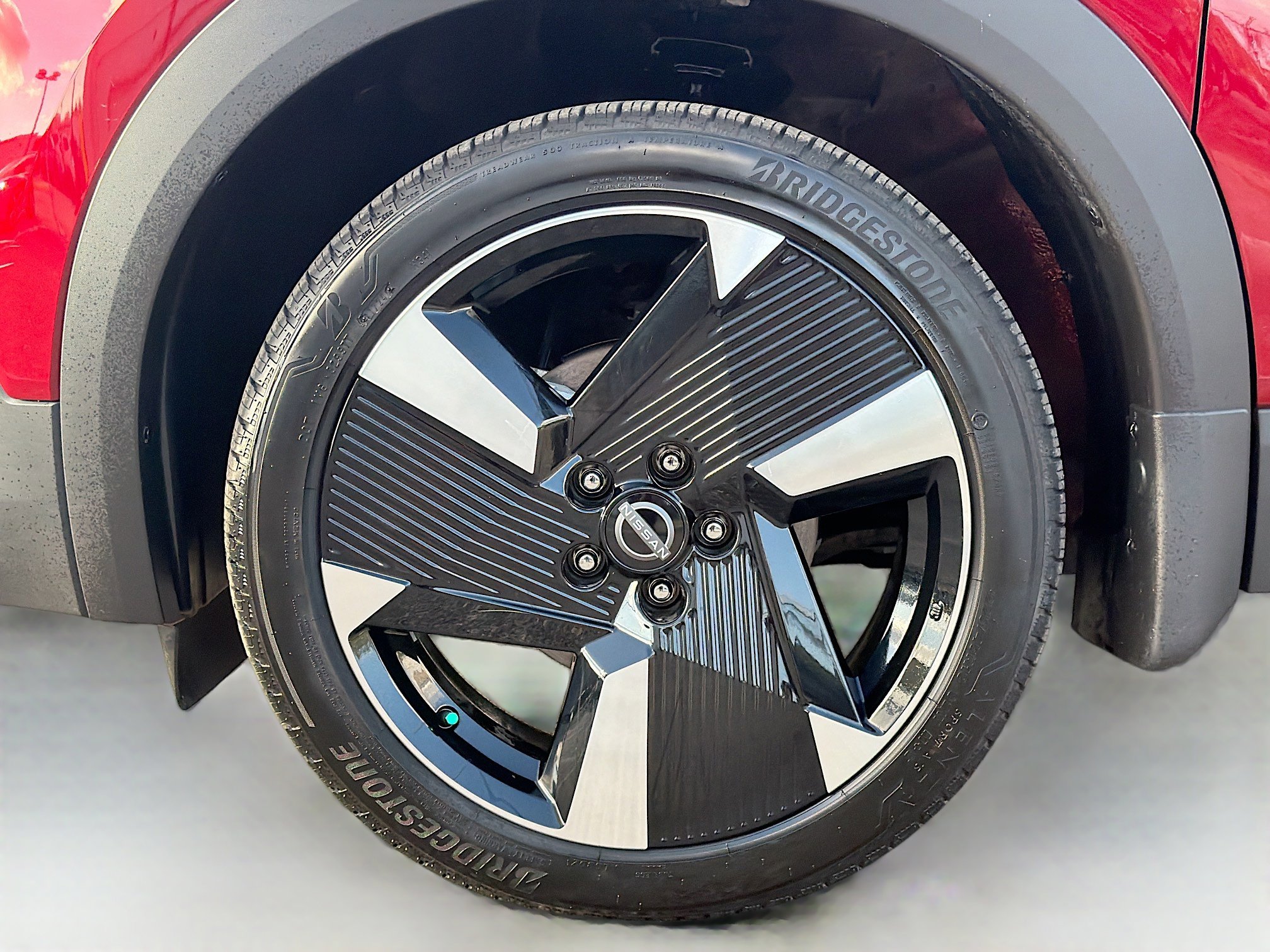 Used 2025 Nissan Kicks SR image 39