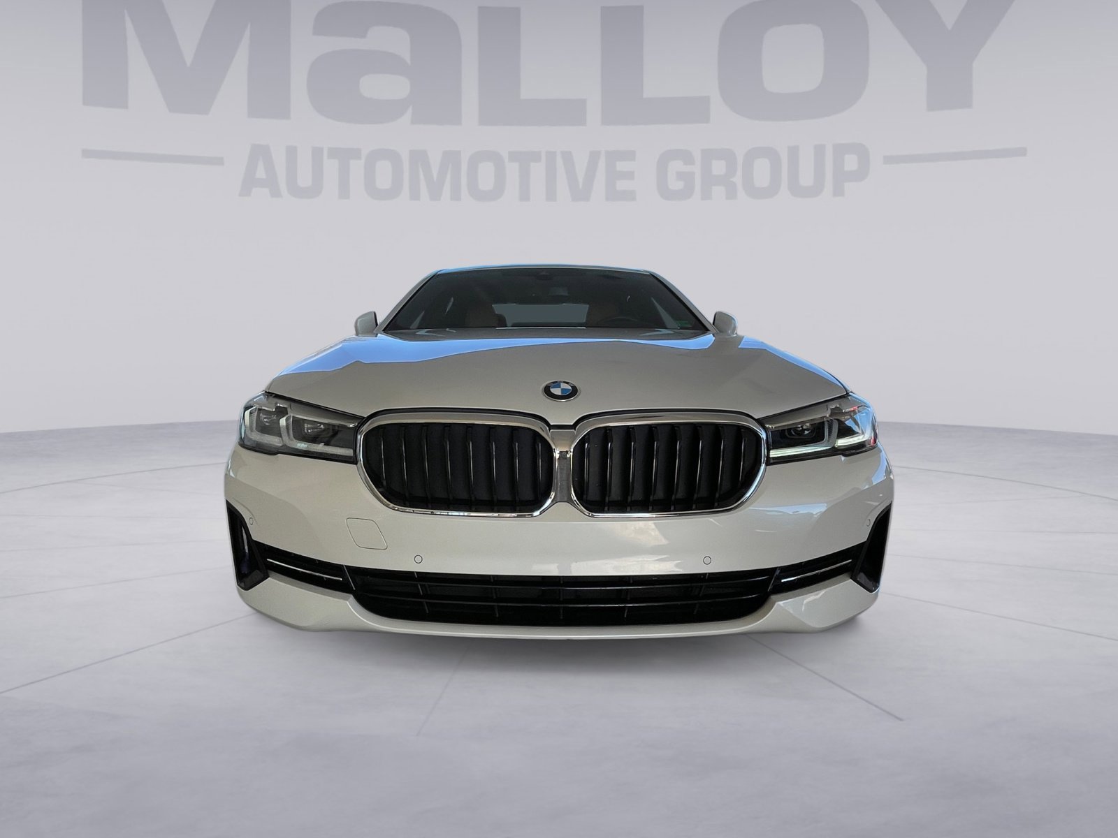 Used 2023 BMW 530i xDrive w/ Executive Package image 8