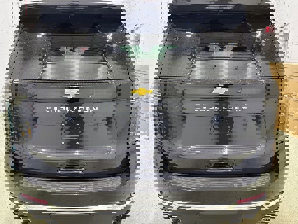 New 2026 Chevrolet Suburban High Country image 4