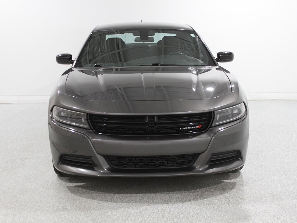 Used 2023 Dodge Charger SXT image 2