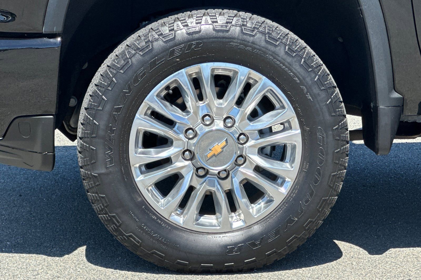 Used 2022 Chevrolet Silverado 3500 High Country AWD/4WD image 25