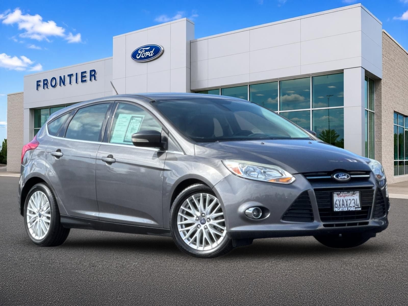 Used 2012 Ford Focus SEL FWD image 1