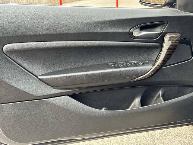 Used 2018 BMW 230i xDrive Convertible image 11