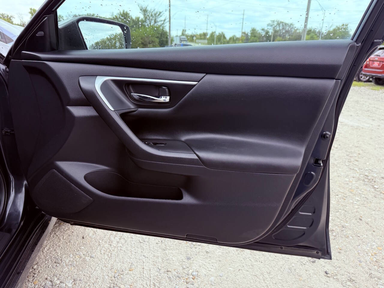 Used 2017 Nissan Altima 2.5 SV image 13