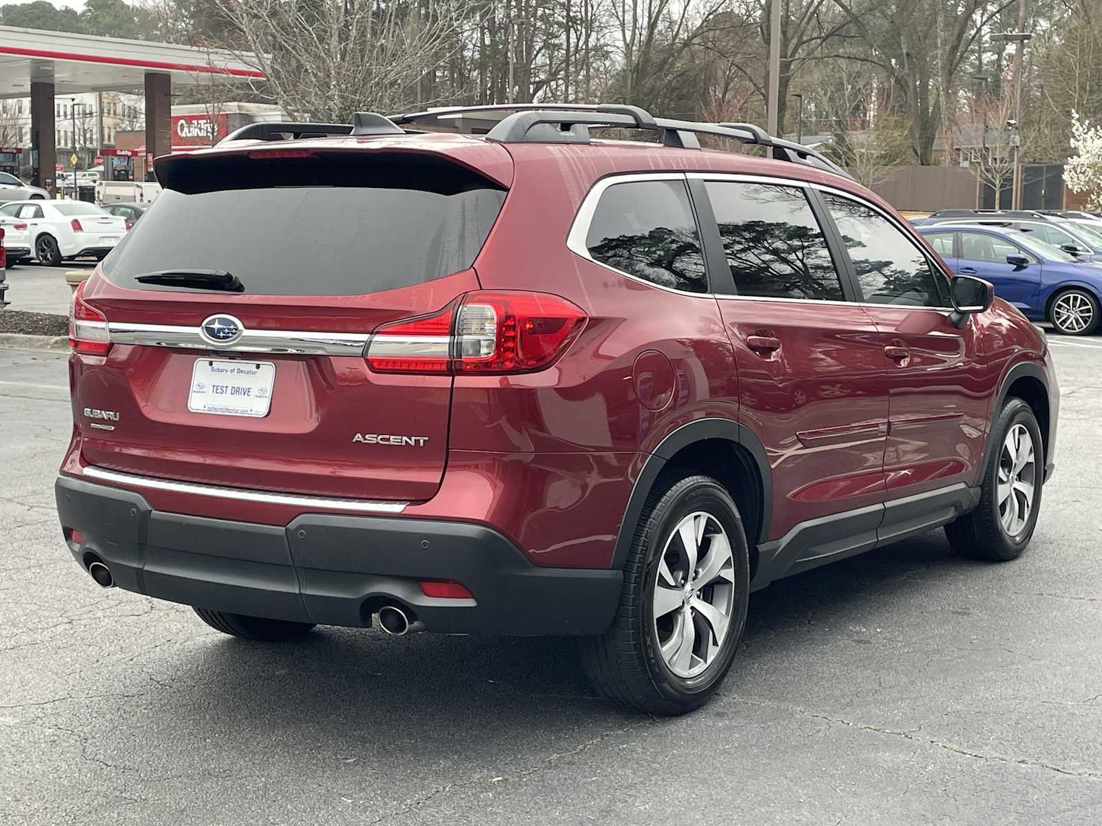 Used 2022 Subaru Ascent Premium w/ Convenience Package image 4