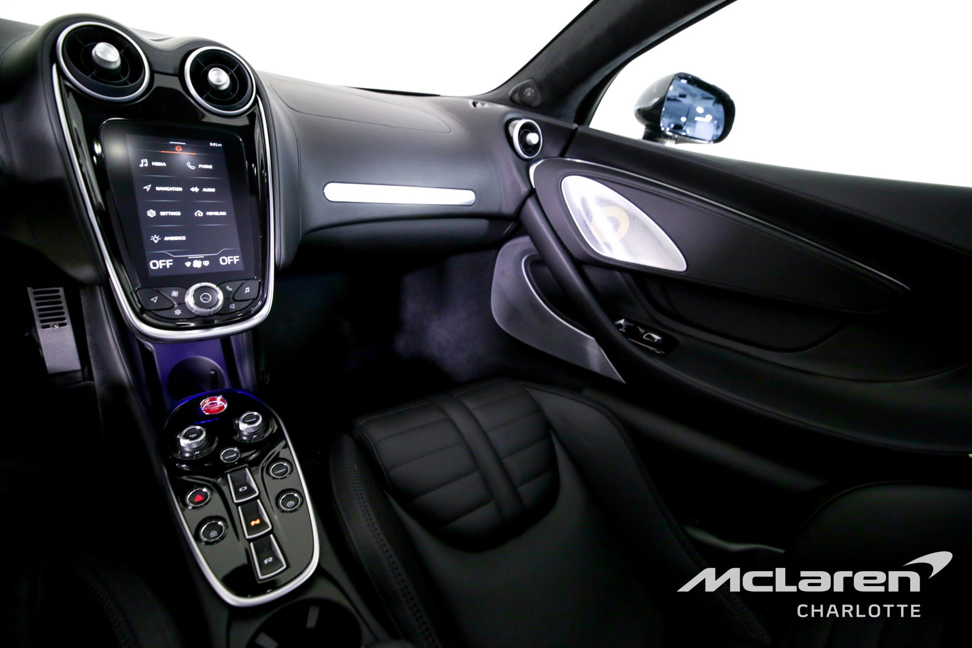 Used 2025 McLaren GTS RWD image 15
