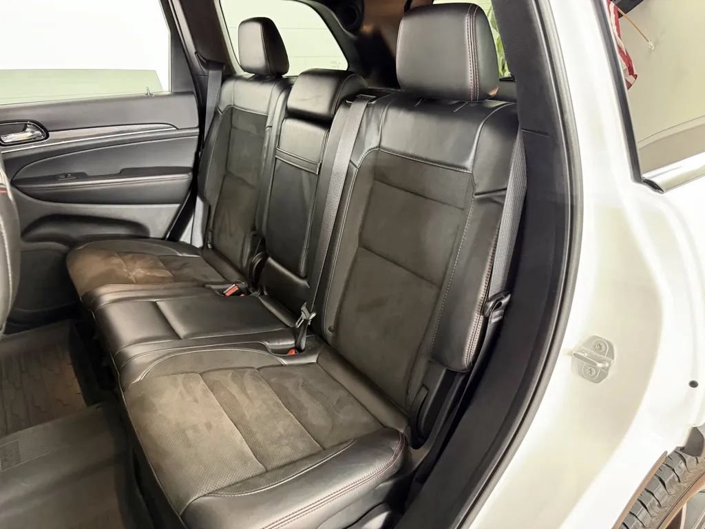 Used 2021 Jeep Grand Cherokee Trailhawk AWD/4WD image 34
