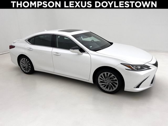 Used 2025 Lexus ES 300h w/ Luxury Package FWD image 1