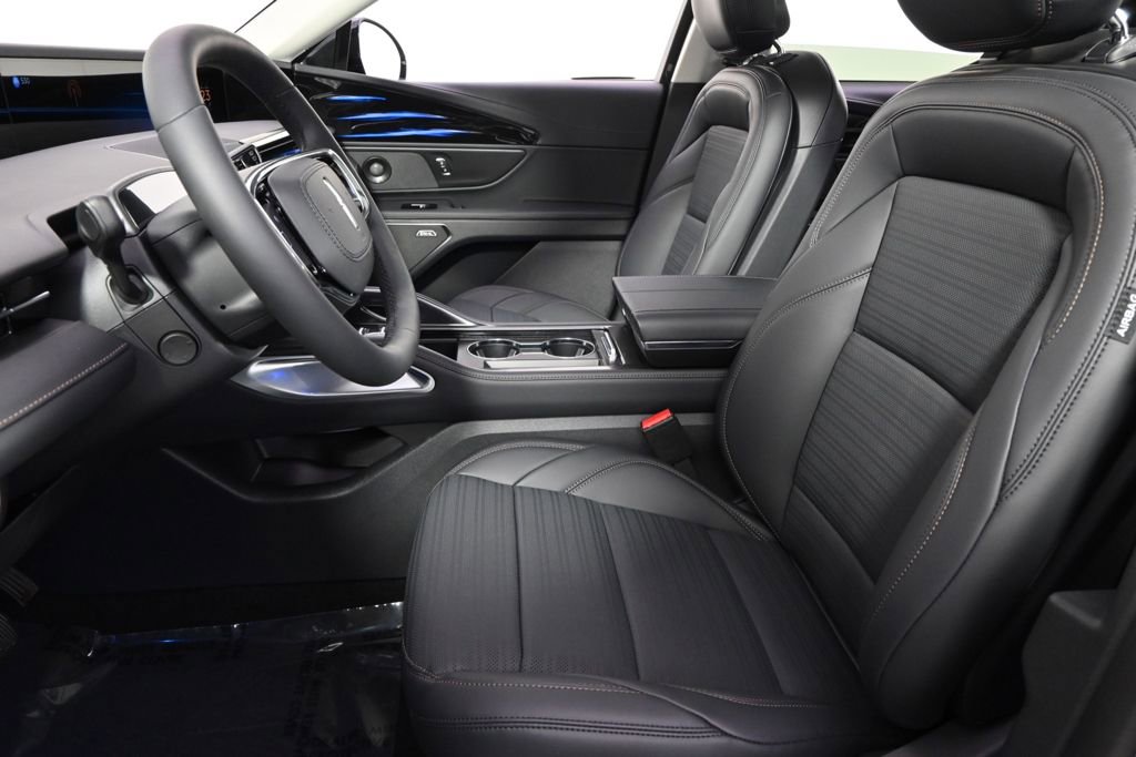 New 2026 Lincoln Nautilus Reserve image 13