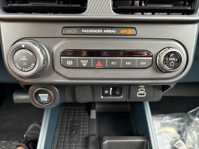 New 2025 Ford Maverick Lariat image 18