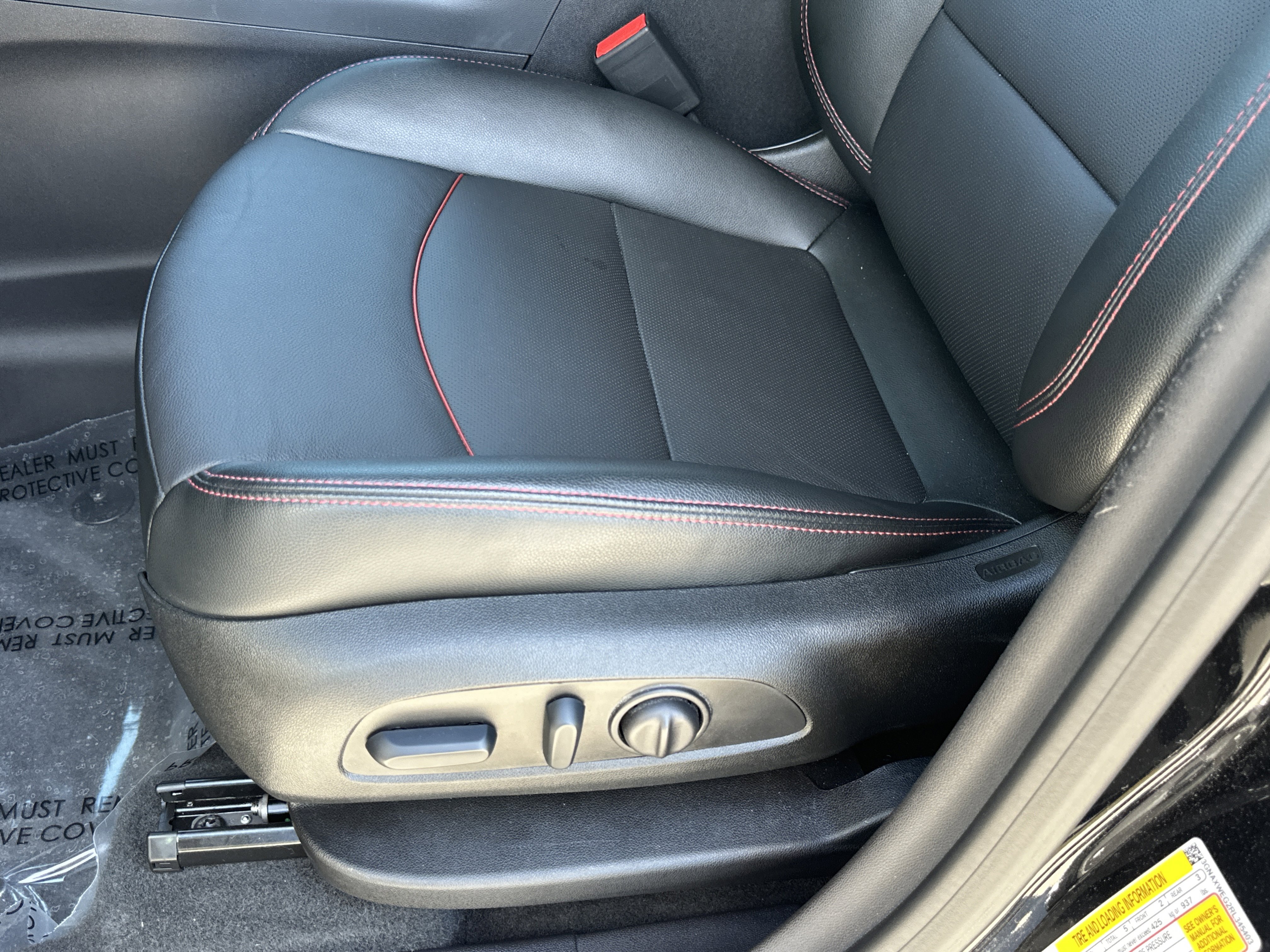 Used 2024 Chevrolet Equinox RS w/ RS Leather Package image 23