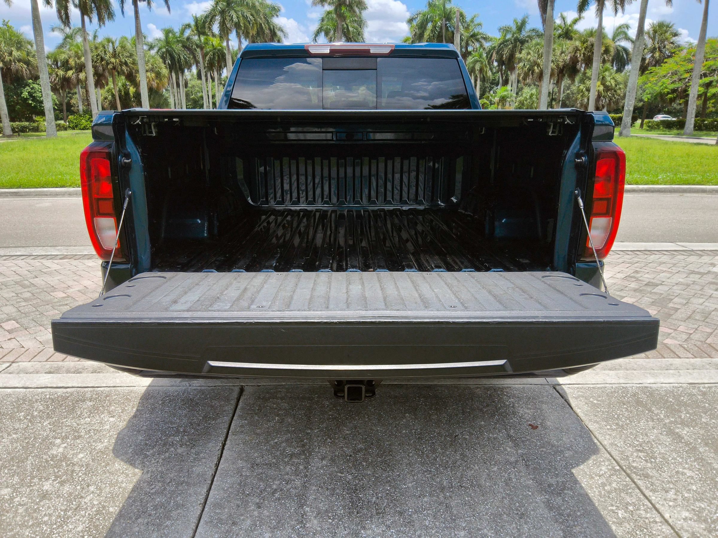 Used 2021 GMC Sierra 1500 Elevation w/ Preferred Package AWD/4WD image 43