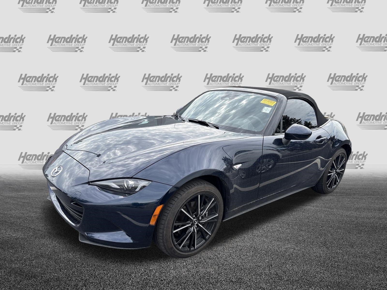 Used 2025 MAZDA MX-5 Miata Grand Touring w/ Weather Package RWD image 5