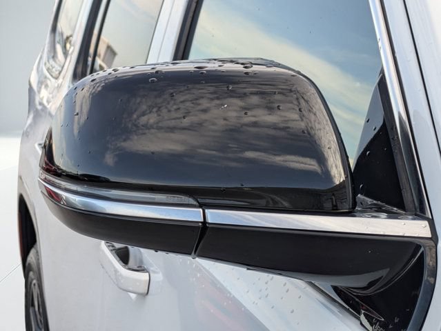 Used 2024 Jeep Wagoneer Series III AWD/4WD image 11