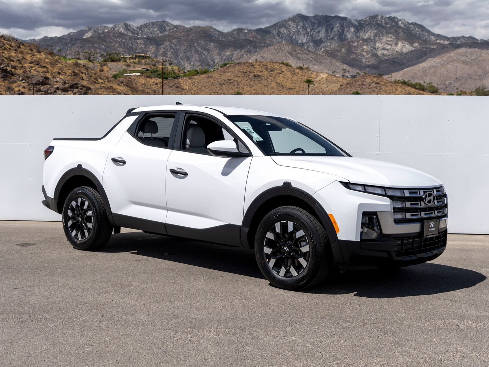 New 2027 Hyundai Santa Cruz SE FWD image 8