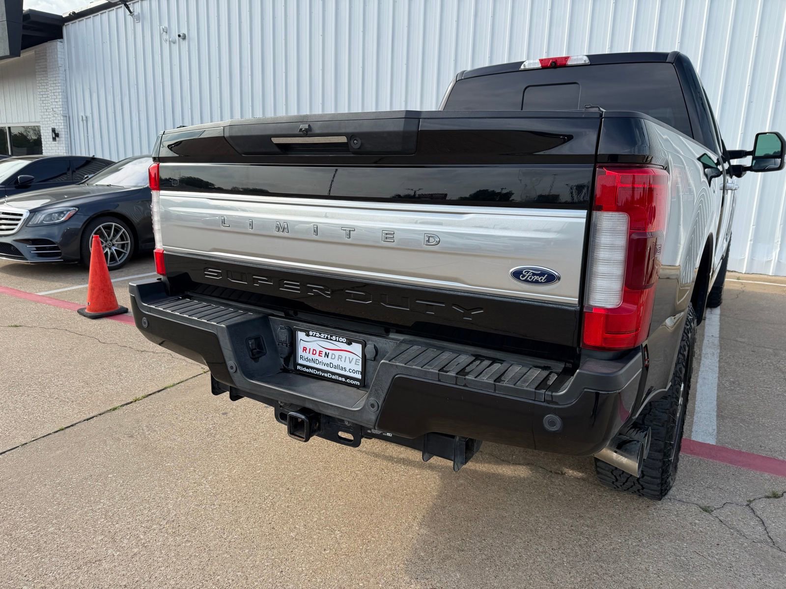Used 2019 Ford F250 Limited w/ FX4 Off-Road Package AWD/4WD image 6