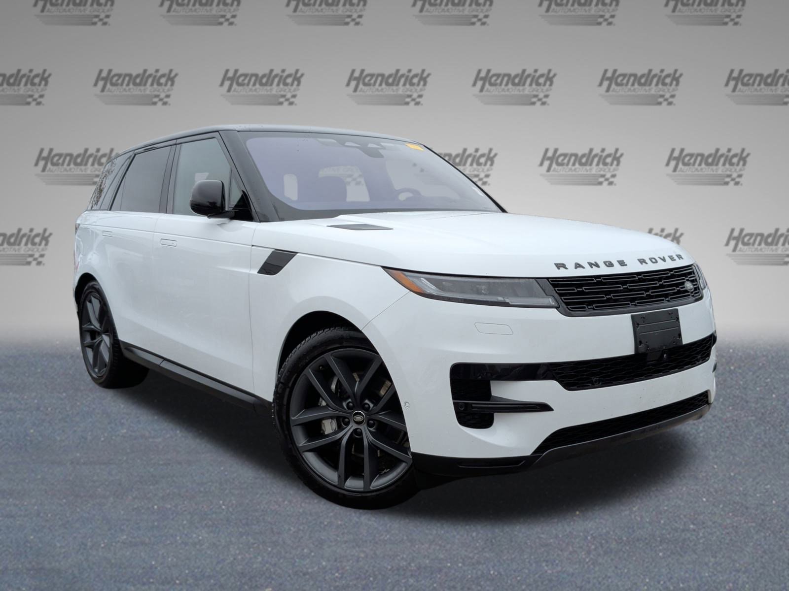 Used 2023 Land Rover Range Rover Sport SE image 2