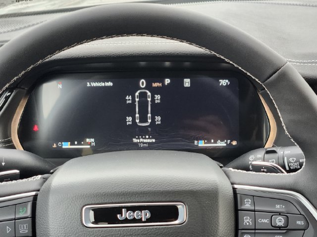 New 2027 Jeep Grand Cherokee L Limited AWD/4WD image 15