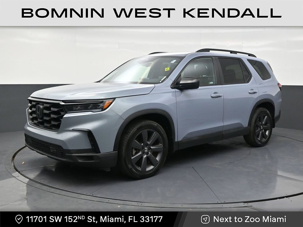 Used 2023 Honda Pilot Sport image 1