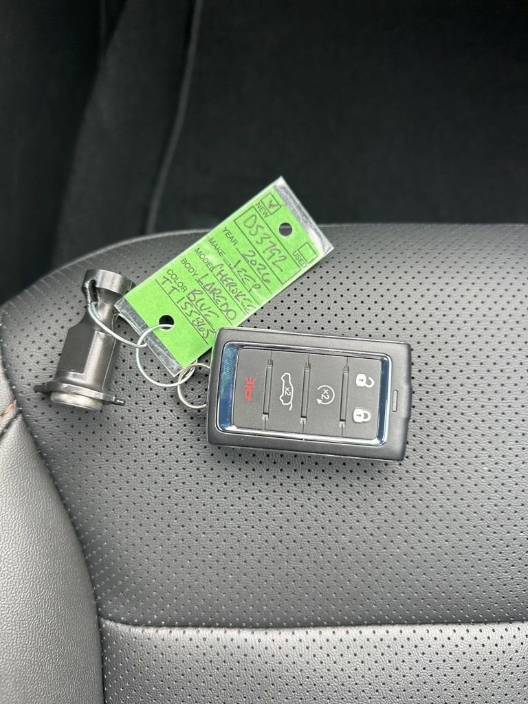 New 2026 Jeep Cherokee Limited image 36