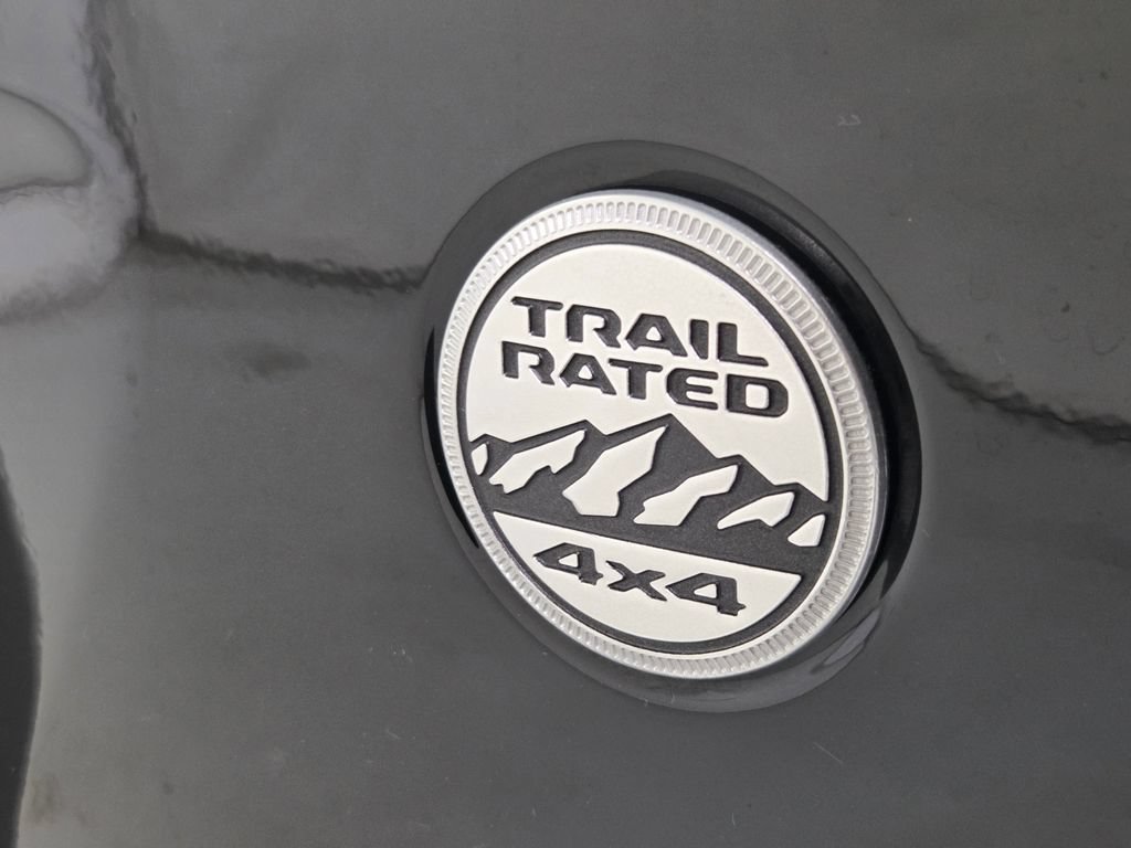Used 2023 Jeep Wrangler Unlimited Sahara w/ LED Lighting Group AWD/4WD image 26