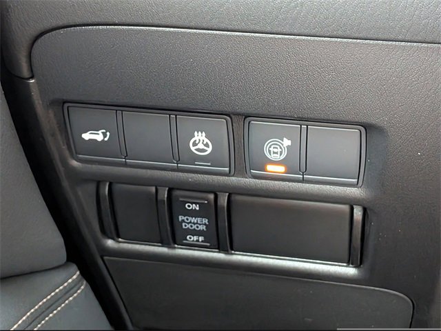 Used 2022 Nissan Armada Platinum w/ Captain's Chairs Package image 33