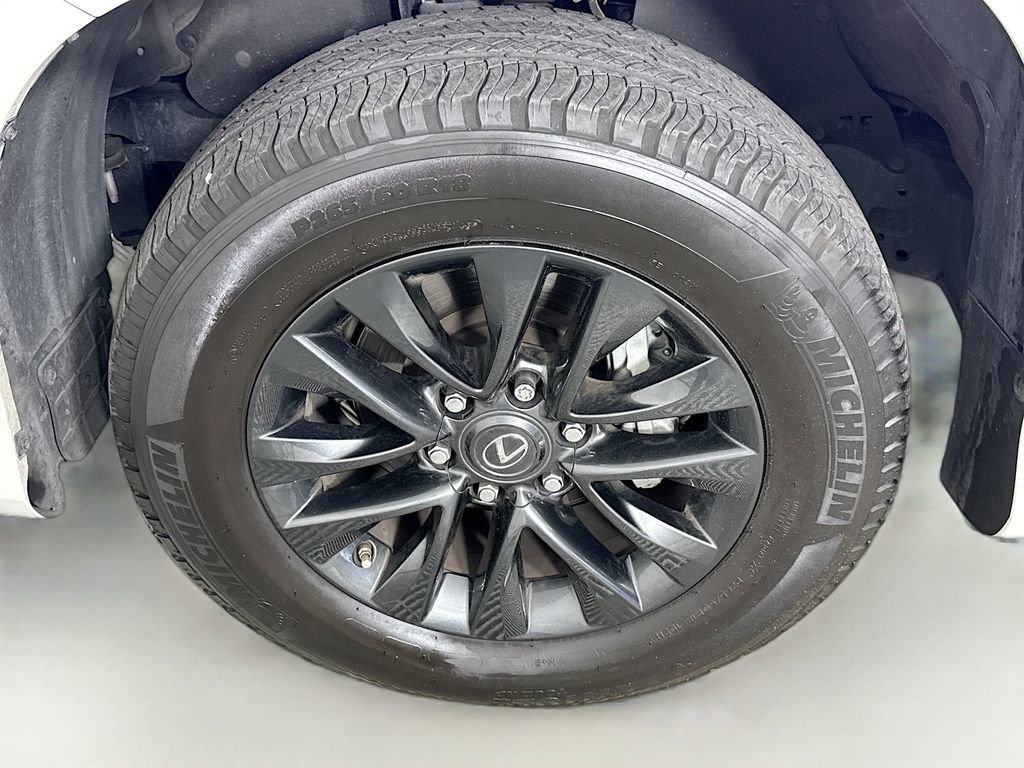 Used 2023 Lexus GX 460 Premium w/ Premium Package image 32
