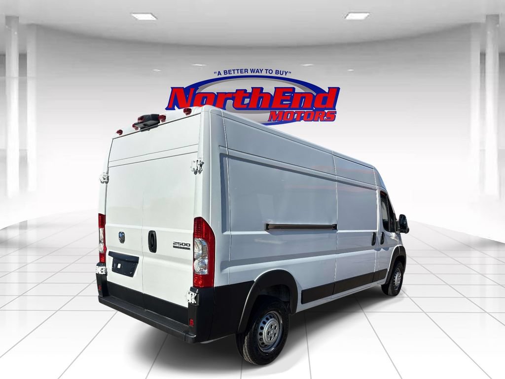 Used 2026 RAM ProMaster 2500 w/ Convenience Group FWD image 3