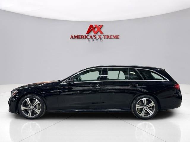 Used 2017 Mercedes-Benz E 400 4MATIC Wagon image 2