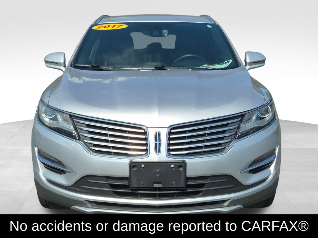 Used 2017 Lincoln MKC Select w/ Select Plus Package AWD/4WD image 3