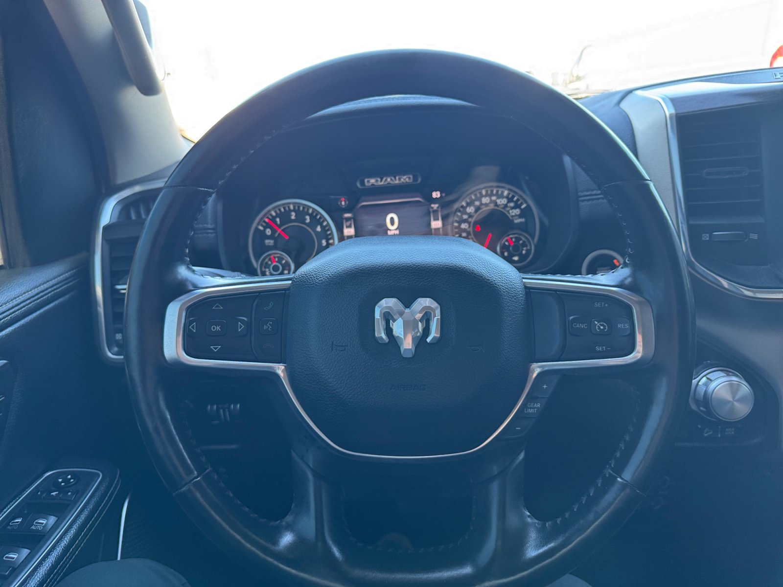 Used 2021 RAM 1500 Laramie w/ Off Road Group AWD/4WD image 18