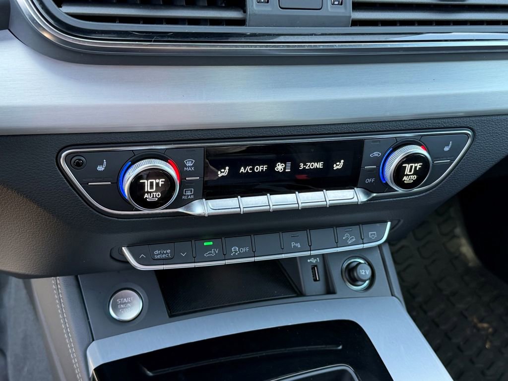 Used 2023 Audi Q5 e Premium Plus w/ Premium Plus Package image 26