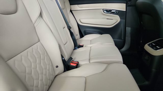 New 2026 Volvo XC90 T8 Plus w/ Protection Package Premier AWD/4WD image 35