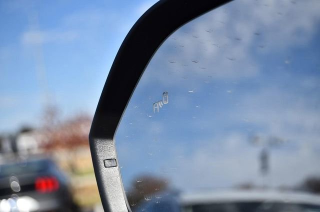 New 2026 Volkswagen Atlas Cross Sport SEL Premium R-Line image 10