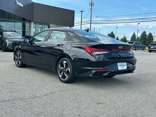 Used 2021 Hyundai Elantra Limited FWD image 2