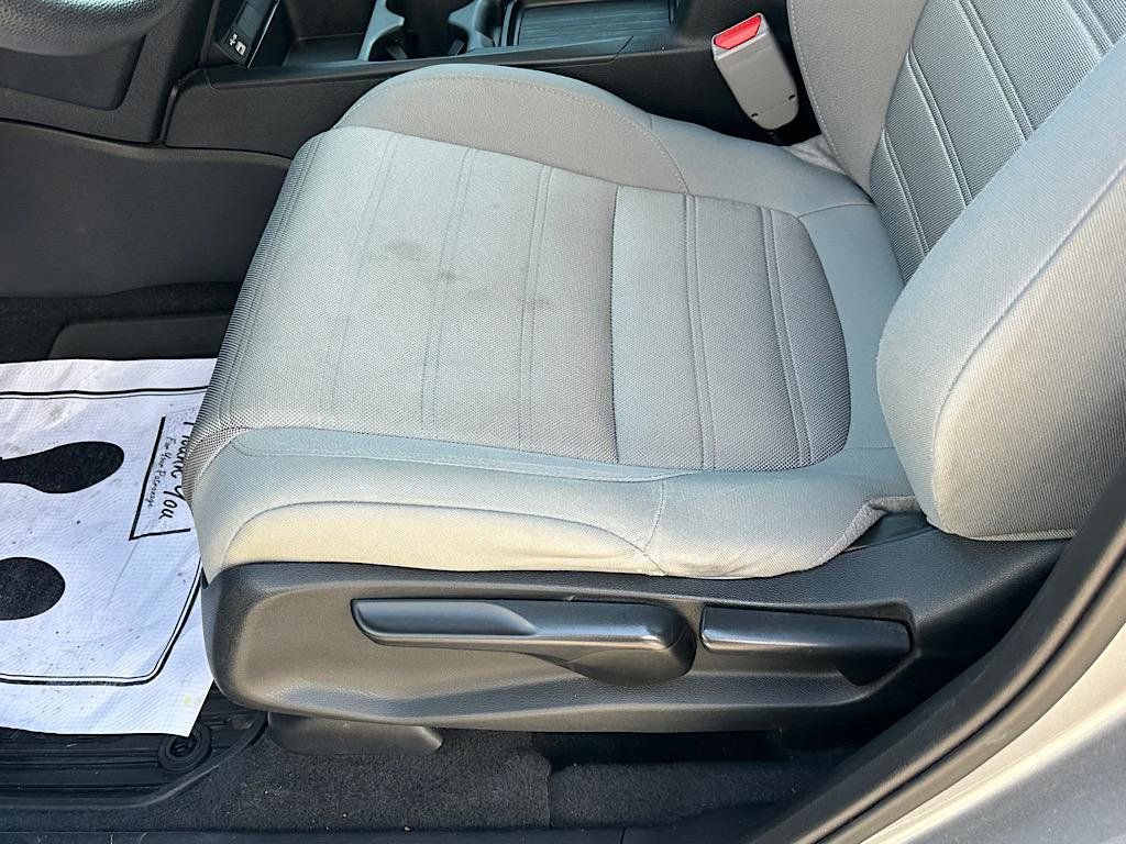 Used 2020 Honda CR-V LX image 11