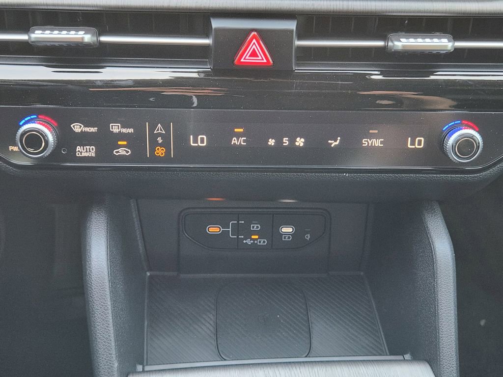 New 2026 Kia Sportage X-Line w/ X-Line Premium Package image 14