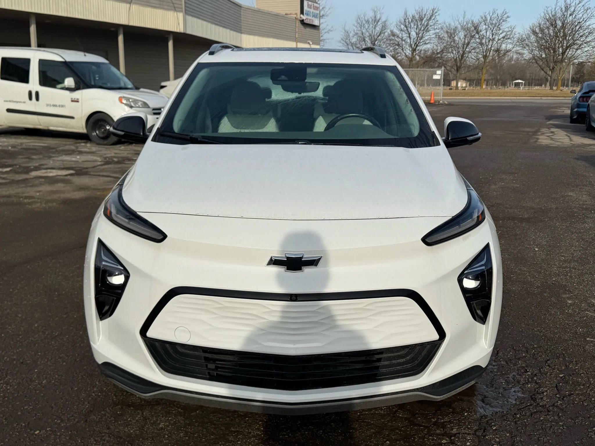 Used 2022 Chevrolet Bolt EUV Premier w/ Sun & Sound Package image 2