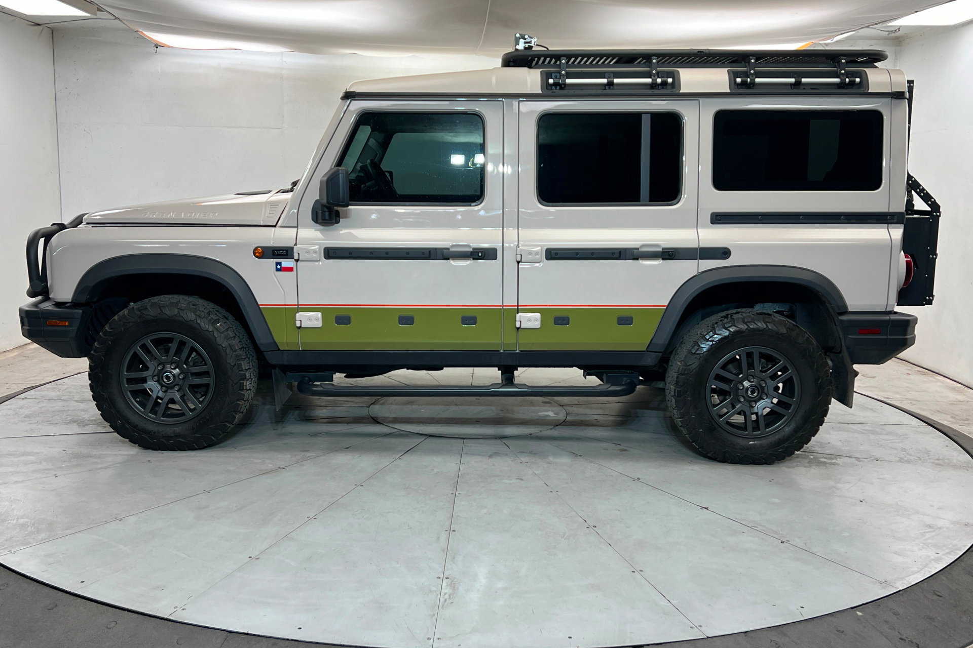 Used 2024 INEOS Grenadier Station Wagon AWD/4WD image 2