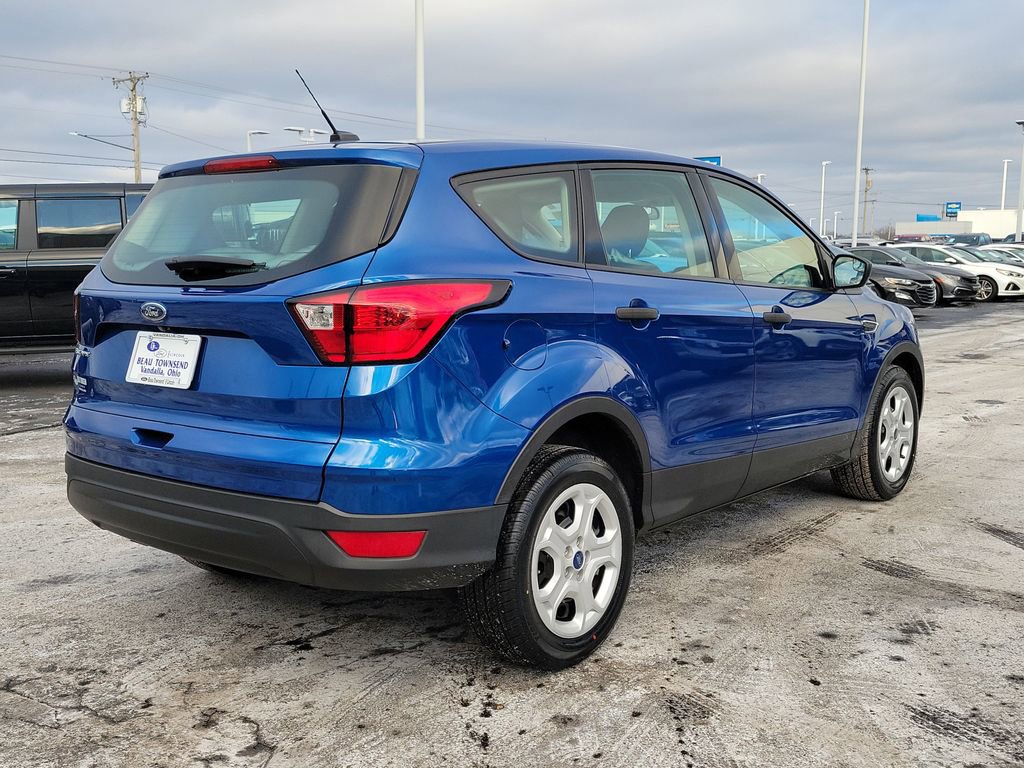 Certified 2019 Ford Escape S image 4